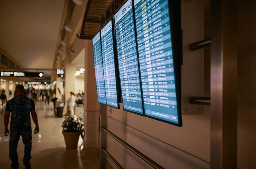 Yyt Departures